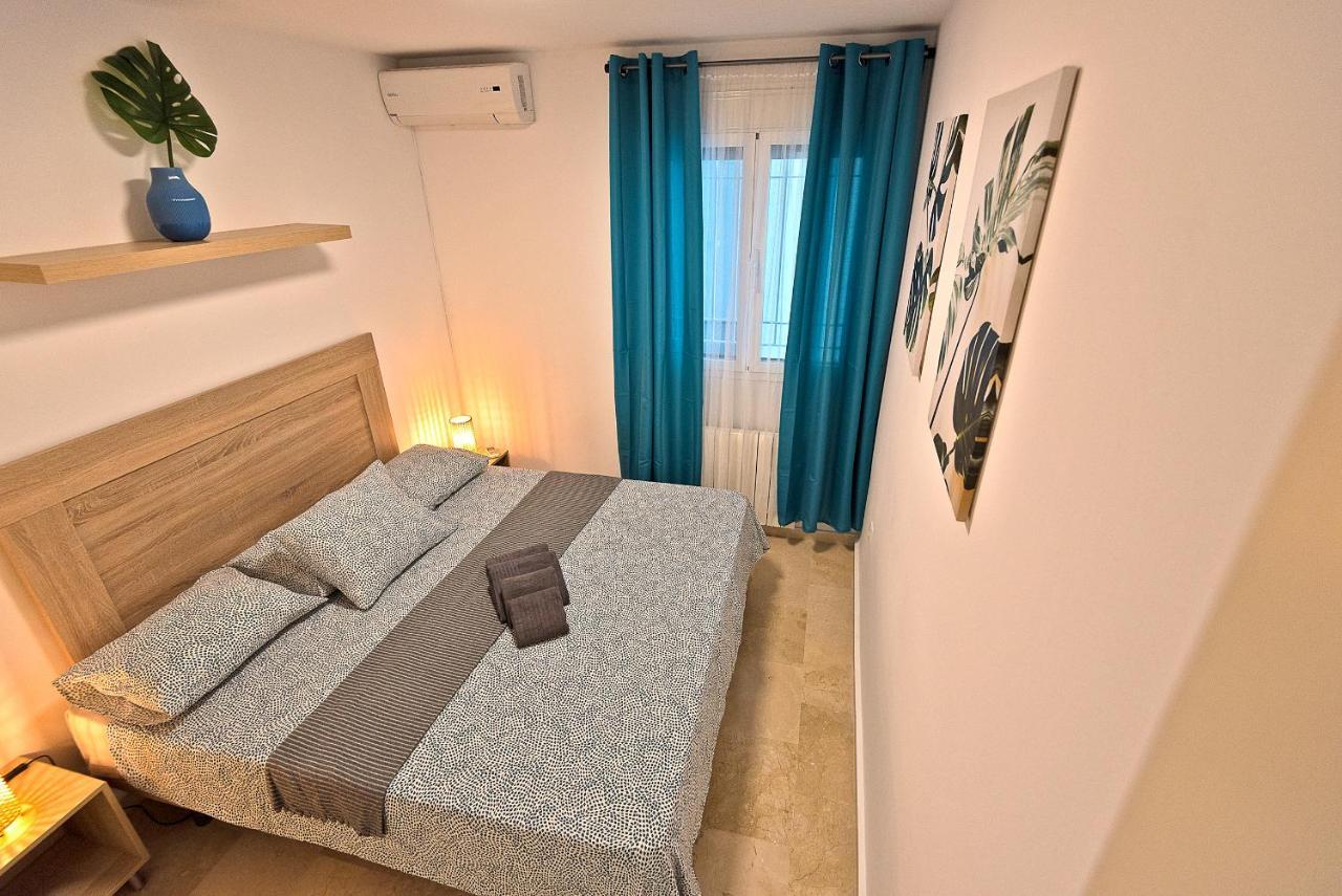 On Beach Deluxe Apartment With Pools And Own Garden 엘푸에르토데산타마리아 외부 사진