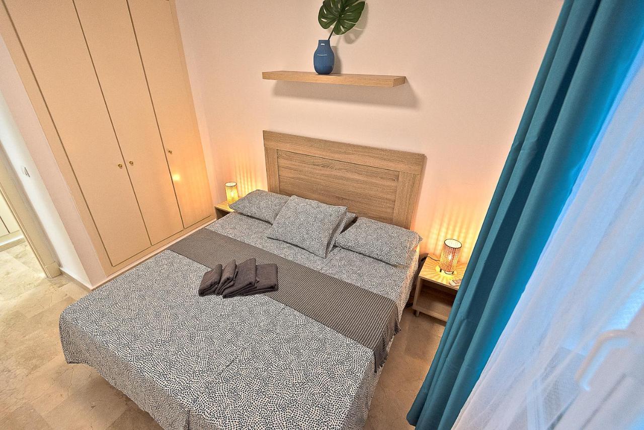 On Beach Deluxe Apartment With Pools And Own Garden 엘푸에르토데산타마리아 외부 사진