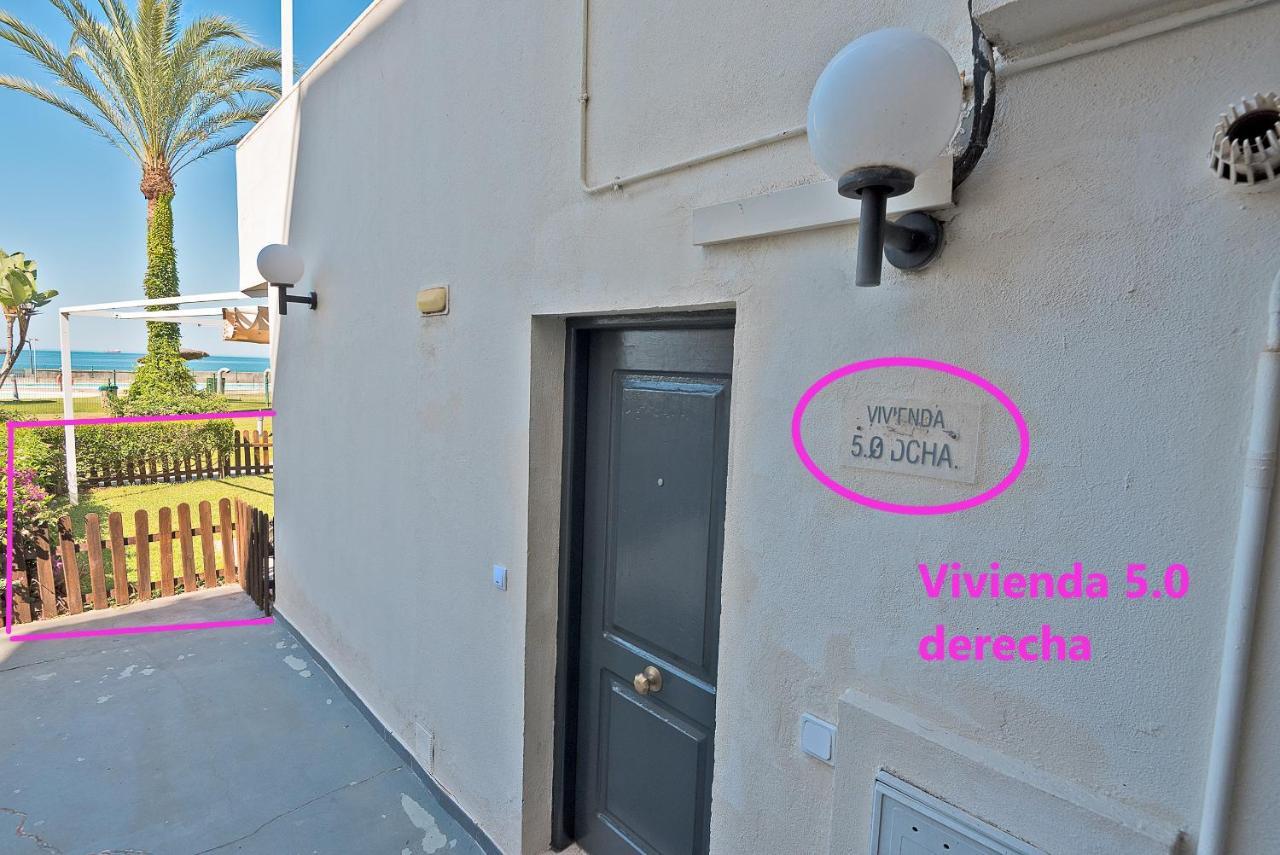 On Beach Deluxe Apartment With Pools And Own Garden 엘푸에르토데산타마리아 외부 사진