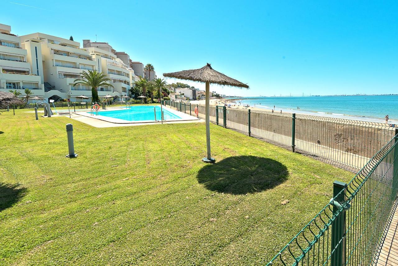 On Beach Deluxe Apartment With Pools And Own Garden 엘푸에르토데산타마리아 외부 사진