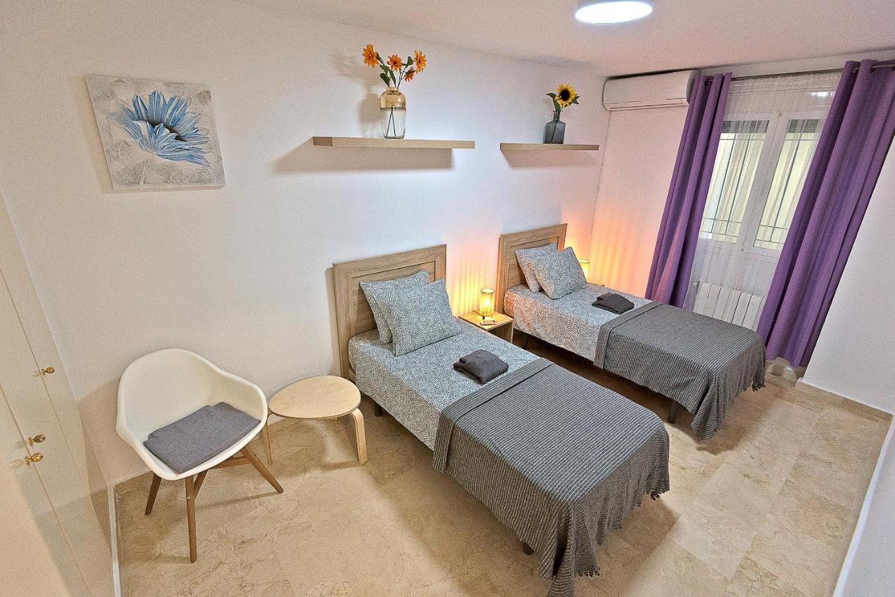 On Beach Deluxe Apartment With Pools And Own Garden 엘푸에르토데산타마리아 외부 사진