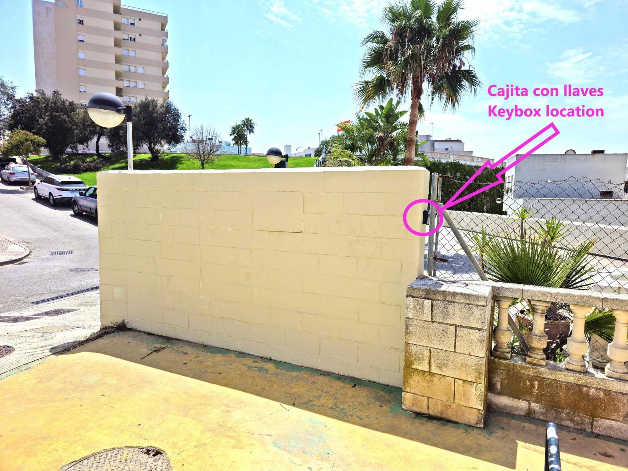 On Beach Deluxe Apartment With Pools And Own Garden 엘푸에르토데산타마리아 외부 사진